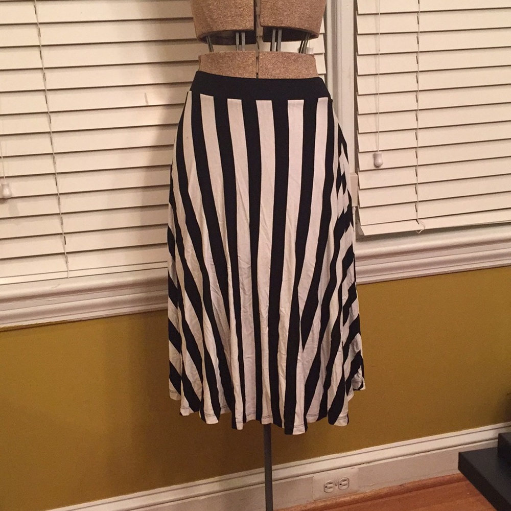 Vertical Striped skirt!